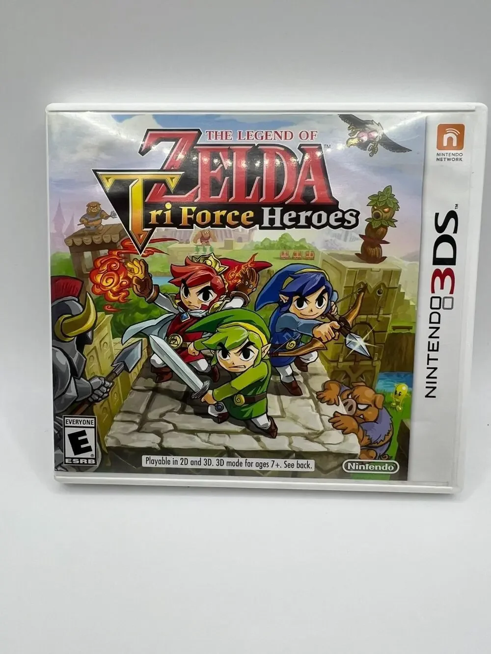The Legend of Zelda Tri Force Heroes Nintendo 3DS CIB Complete w/ Manual Tested